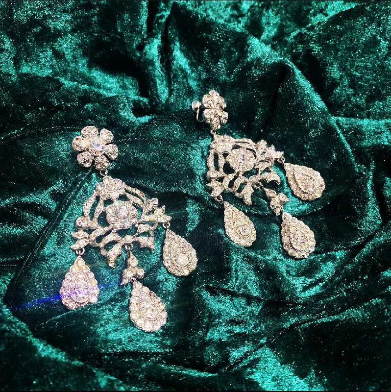 Unique Stud Earrings-Crystal chandelier earrings Elizabeth Taylor style