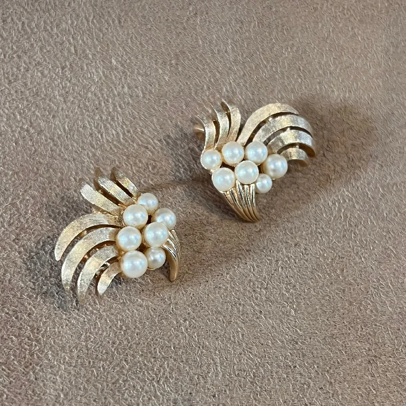 Gemstone Stud Earrings-Trifari Pearl Leafy Vintage Clip On Earrings Gold Plated