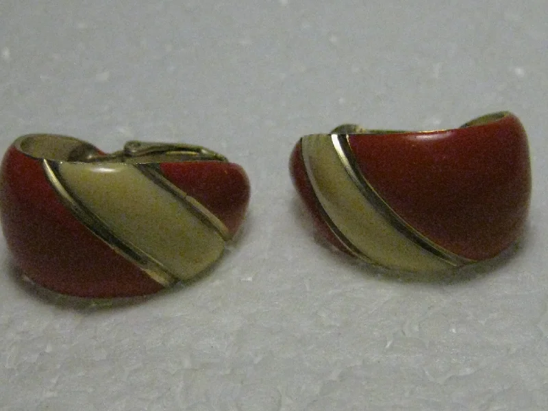 Elegant Earrings With Pearls-Vintage 1970's/80's Goldtone Base, Red & Cream Enameled 1" Scoop/Hoop Clip Earrings